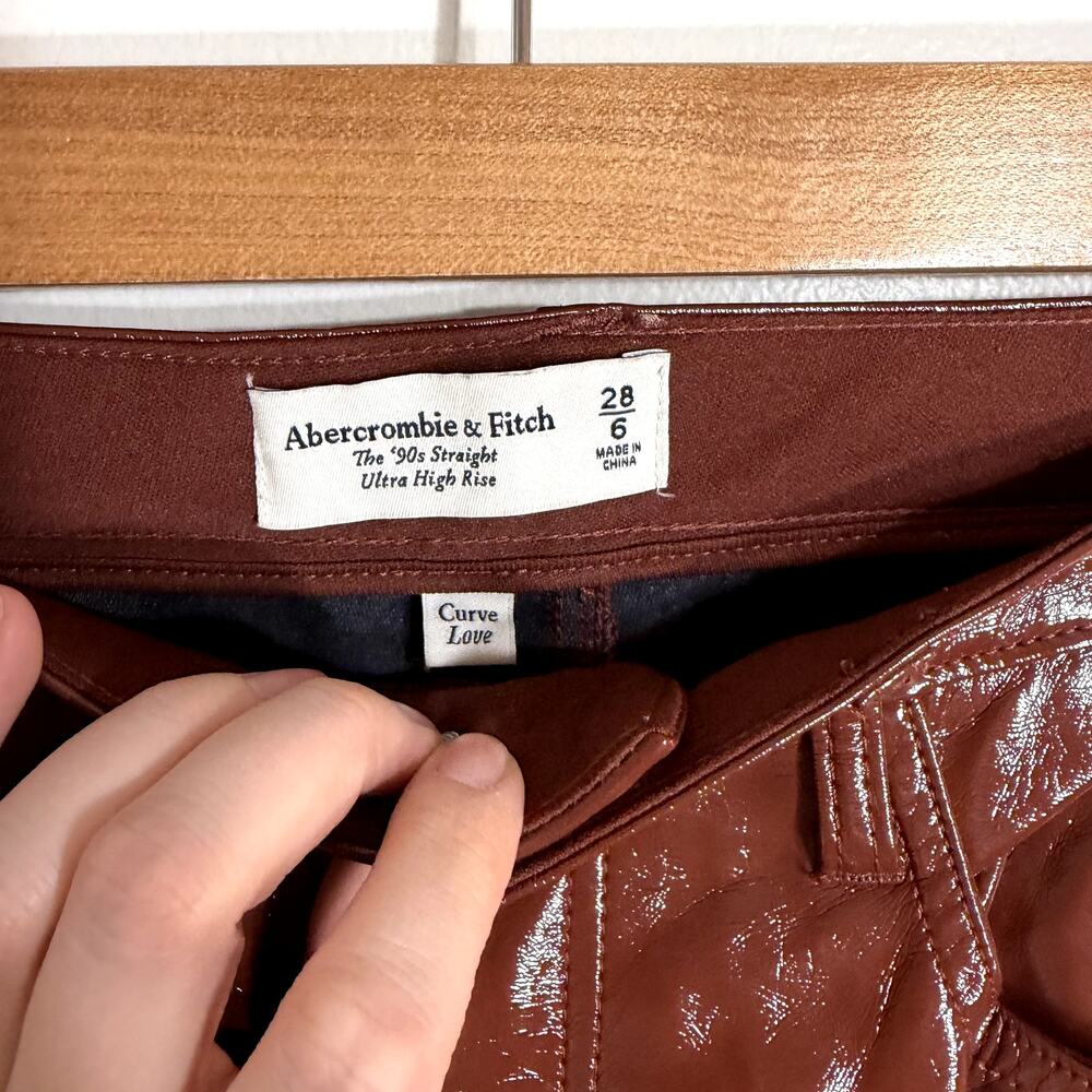 Abercrombie Faux Leather 90s Straight Ultra High Rise Pants - Picture 3 of 5